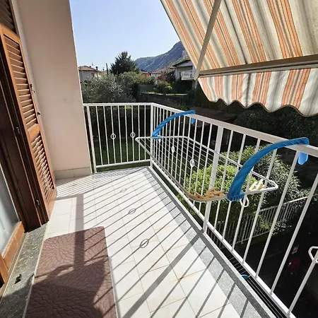 Zara House - And Pet Friendly Apartment Brusimpiano