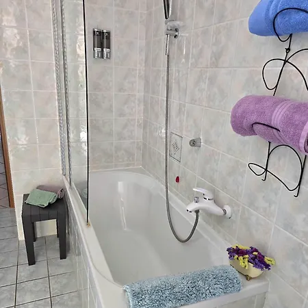 Zara House - And Pet Friendly Apartment *